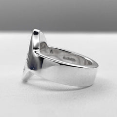GUCCI trademark oval logo ring, SV925 silver, item number 7783, for men and women — Like New