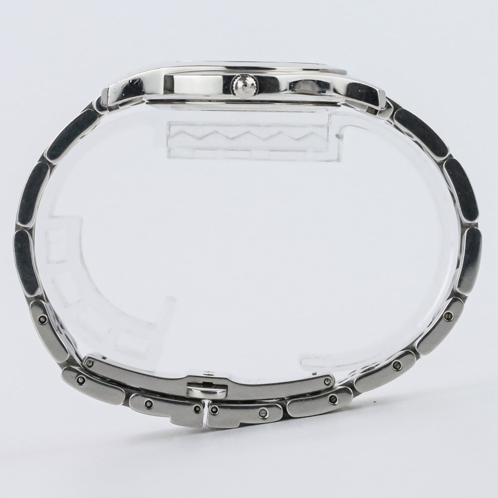 GUCCI Quartz Watch 5500M Black Dial Silver Color Men's — Very Good