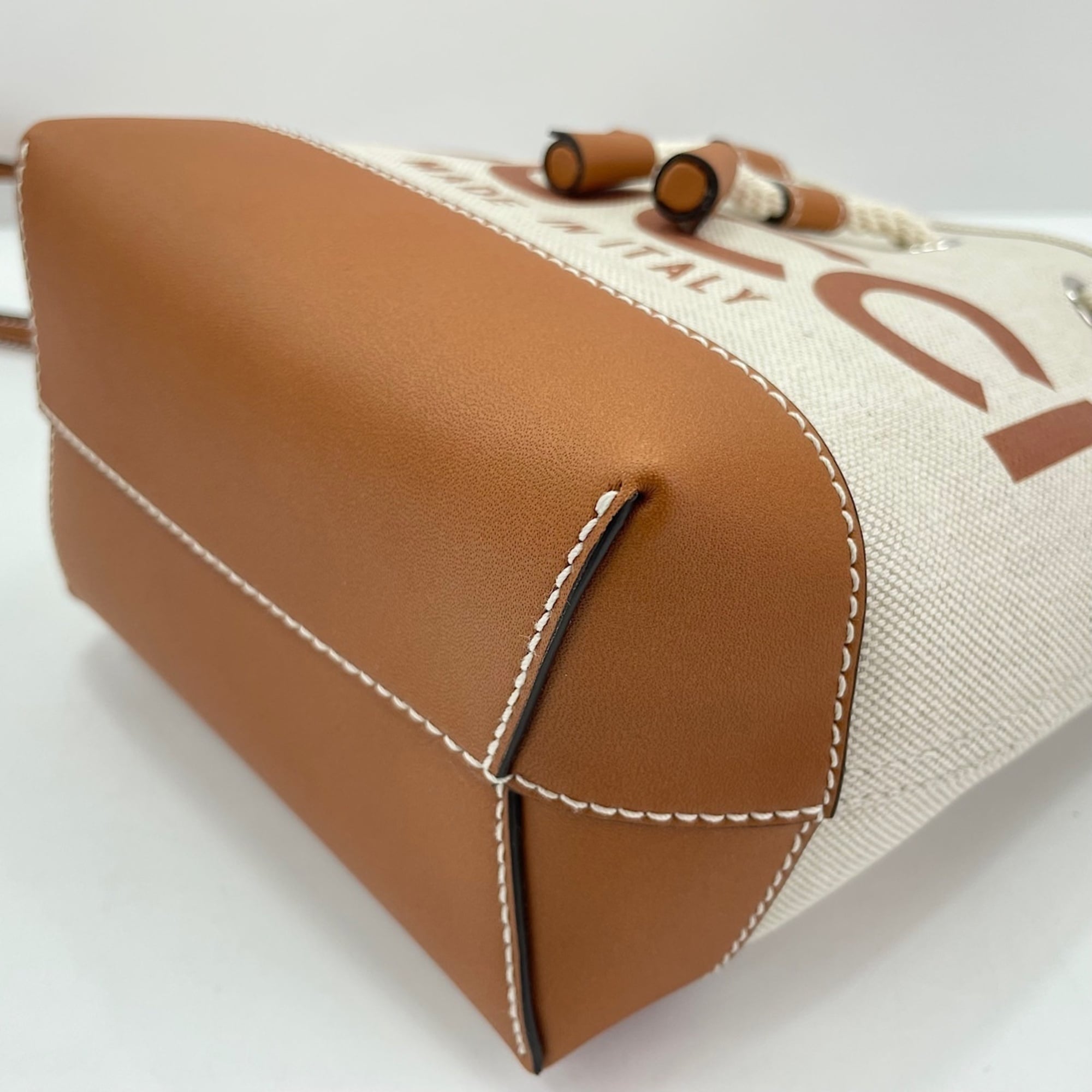 Gucci Lido Collection Logo Print Shoulder Bag, Canvas, Beige — Like New