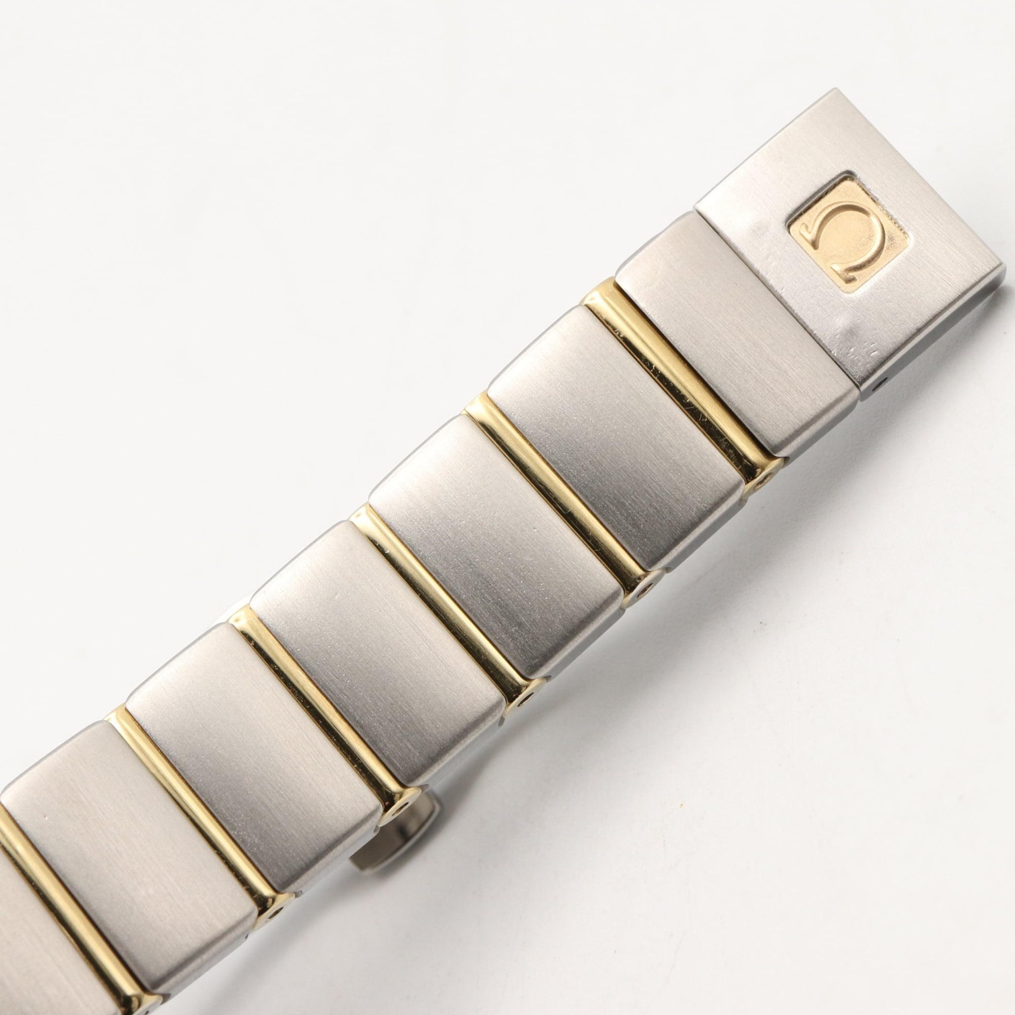 Omega Constellation 12-Diamond Watch, 18K Yellow Gold Stainless Steel, Diamond, Ladies', Pink Tone, Mother-of-Pearl, 123.20.24.60.57.004 — Very Good