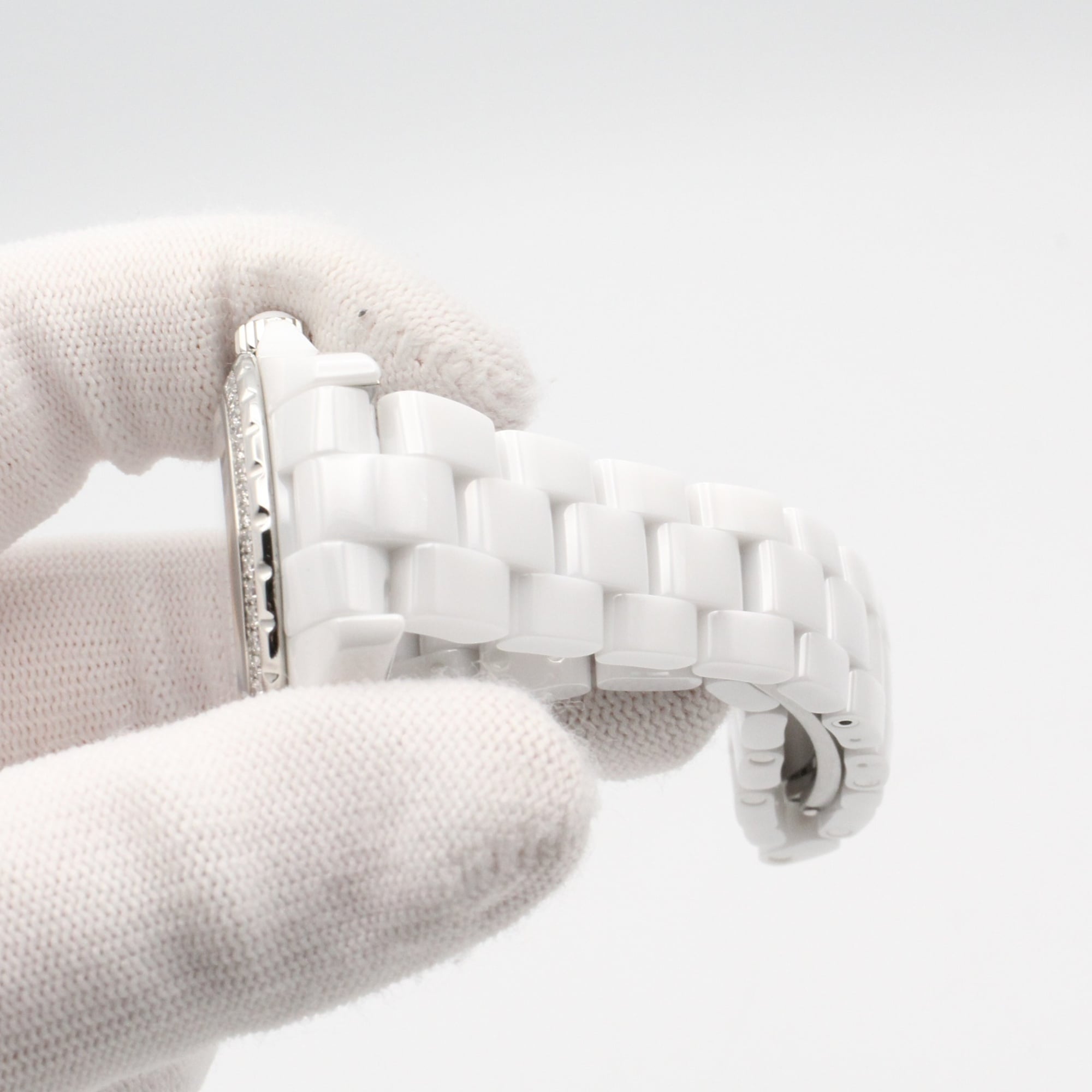 Chanel J12 Diamond Bezel 8-Diamond Watch, Ceramic, Diamond, Ladies, White, H3110 — Very Good