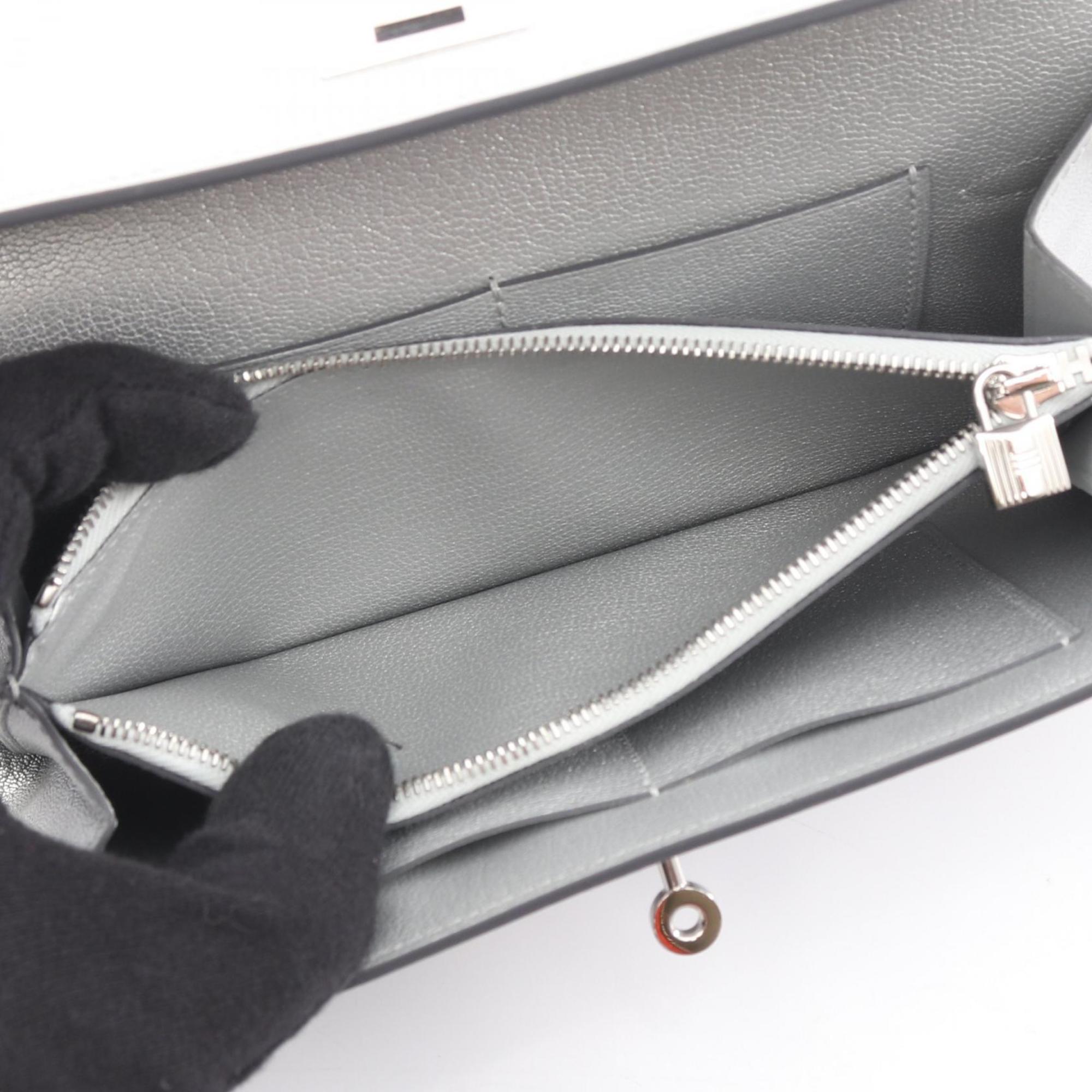 Hermes Hermès Kelly To Go Shoulder Bag in Leather, Chevre Shamquila, Silver, Argent — New - Store Return