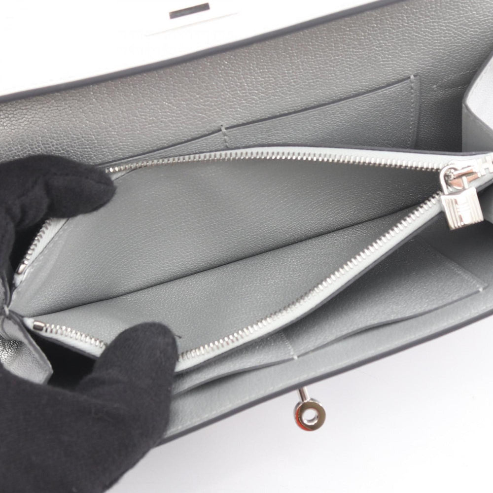 Hermes Hermès Kelly To Go Shoulder Bag in Leather, Chevre Shamquila, Silver, Argent — New - Store Return