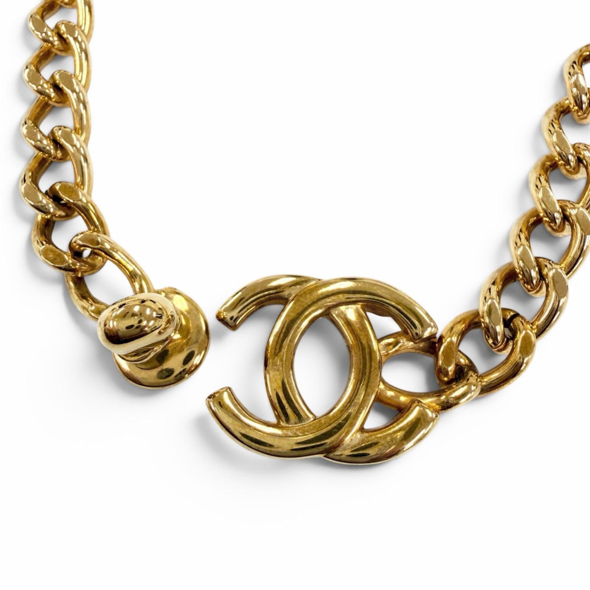 CHANEL Vintage 96A Coco Mark Turnlock Necklace, Gold, Made in France, Women's, with Box — Like New
