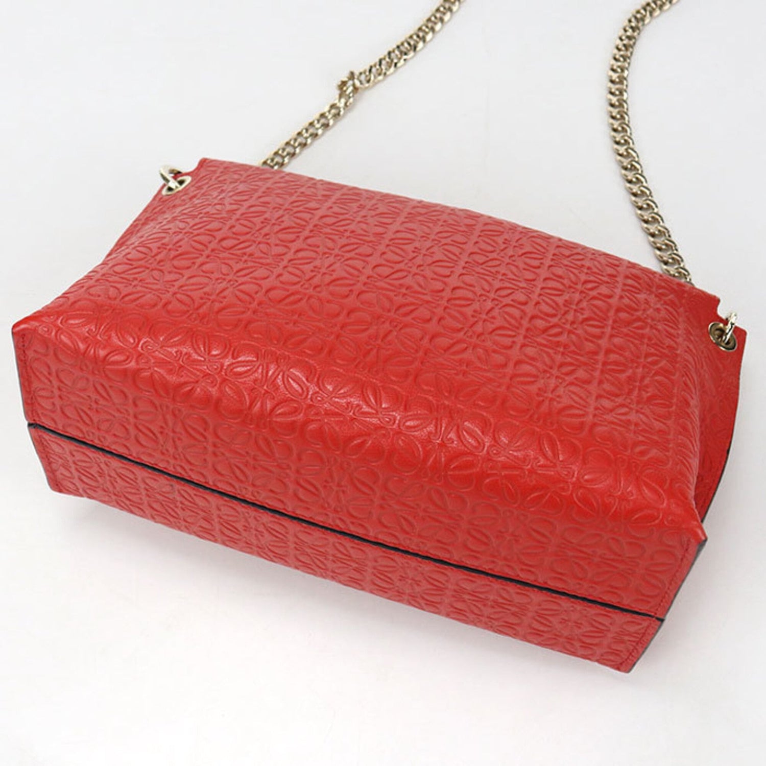 LOEWE (Loewe) Crossbody Shoulder Bag, Chain Strap, Anagram, Women's, Red